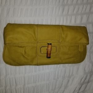 Shiraleah Clutch (mustard green)
